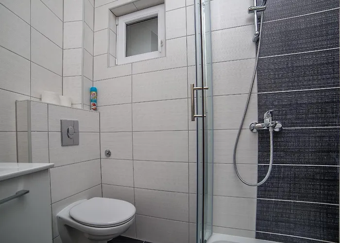 Olive Макарська