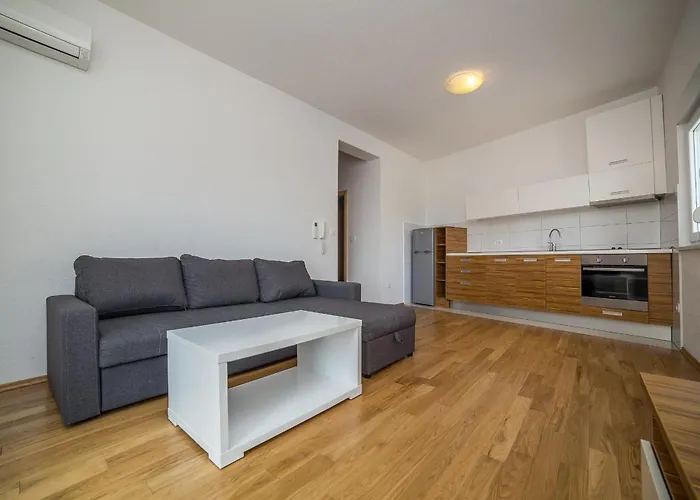 Olive Apartament Makarska