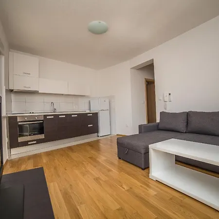 Apartment Olive Makarska