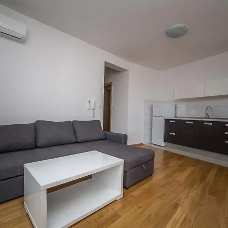 Olive Apartment Makarska